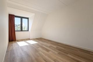 Energy-efficient family home with 4 bedrooms - Image 19