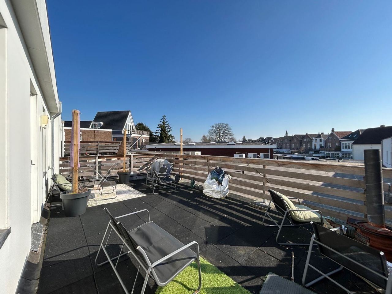 Studio with roof terrace in the heart of Diezerpoort - Image 6