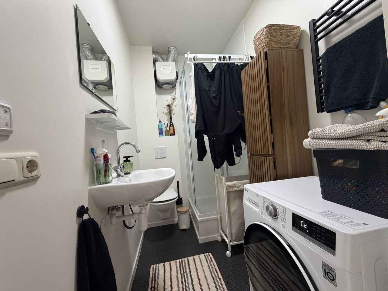 Studio with roof terrace in the heart of Diezerpoort - Image 5