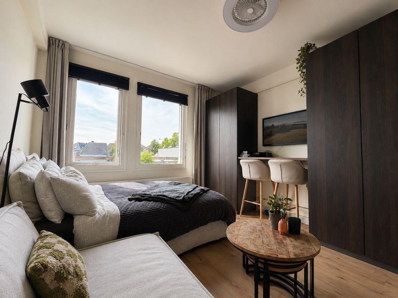 Studio with roof terrace in the heart of Diezerpoort - Image 3