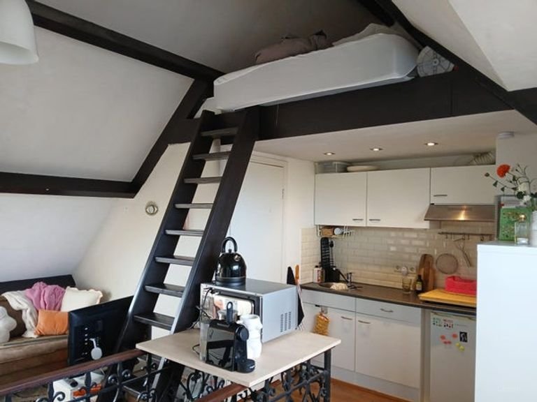 30 m² studio apartment near the station - Image 3