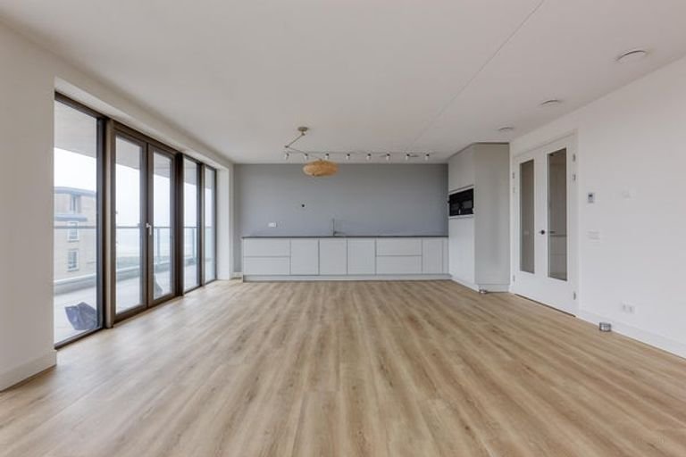 130 m2 apartment with sea view terrace - Image 7