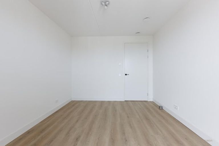 130 m2 apartment with sea view terrace - Image 16
