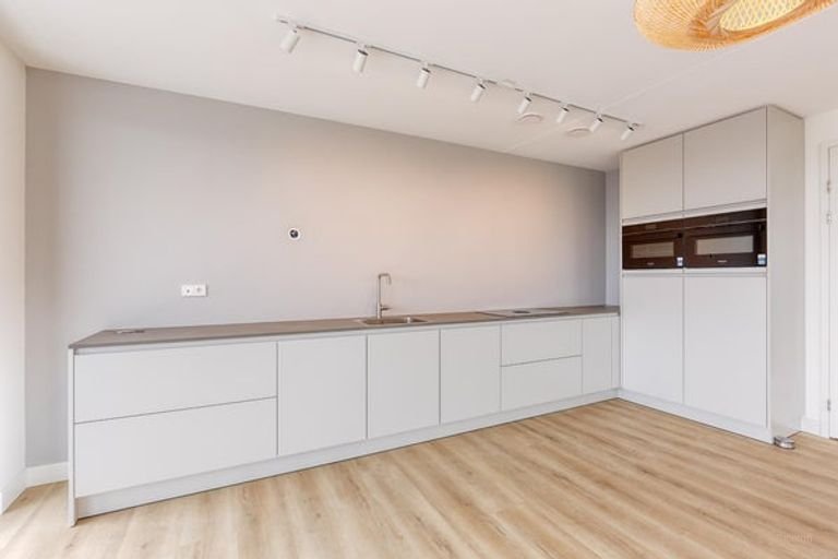 130 m2 apartment with sea view terrace - Image 12