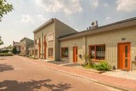 Energy-efficient rental home with garden - Image 2