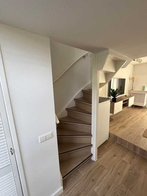 Huis met vlonderterras aan het water - Afbeelding 8