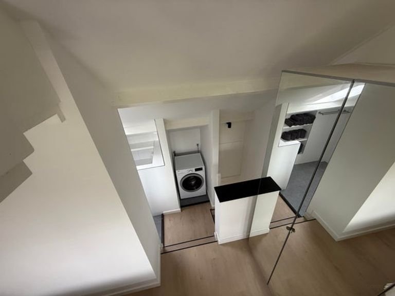 Huis met vlonderterras aan het water - Afbeelding 14