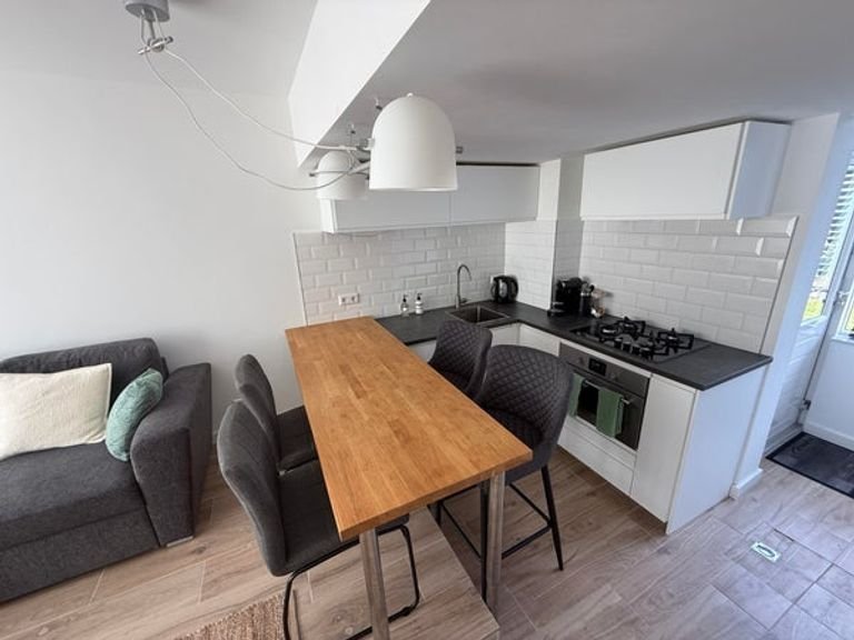 Huis met vlonderterras aan het water - Afbeelding 6