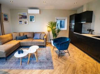 Gemeubileerde nieuwbouwwoning aan het water in Wanneperveen - Afbeelding 5