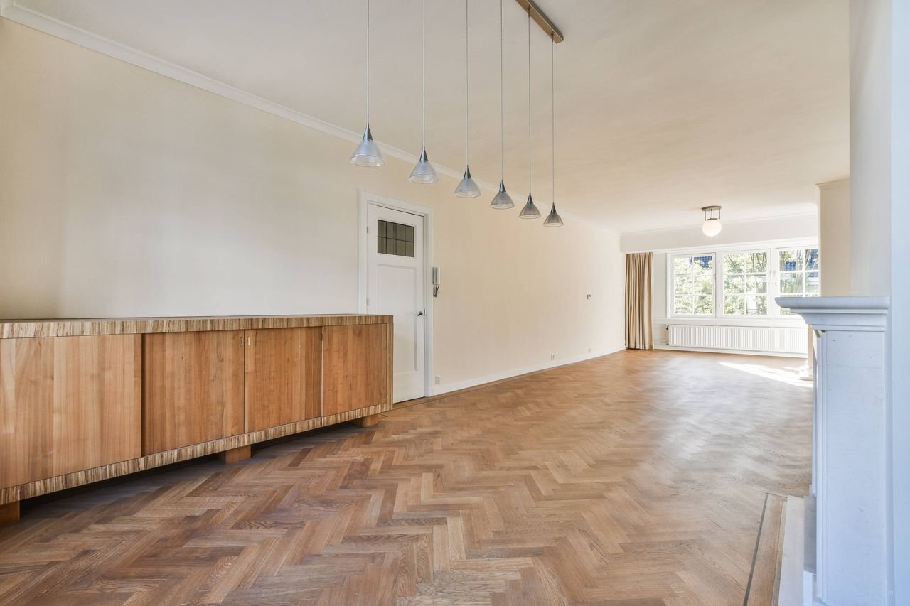 Bovenwoning met groot dakterras in Apollobuurt - Afbeelding 1