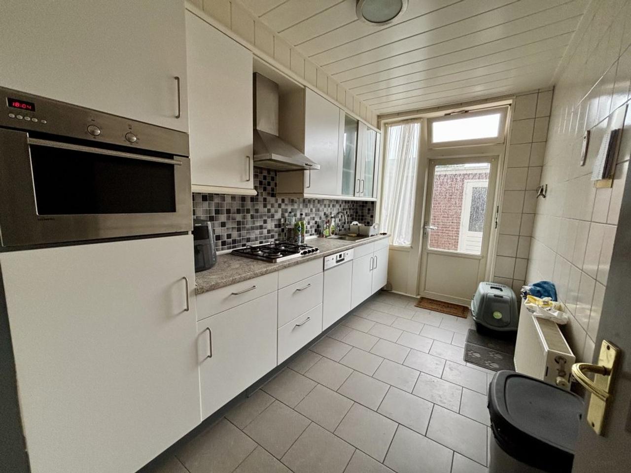 Hoekwoning met 3 slaapkamers en tuin - Afbeelding 4