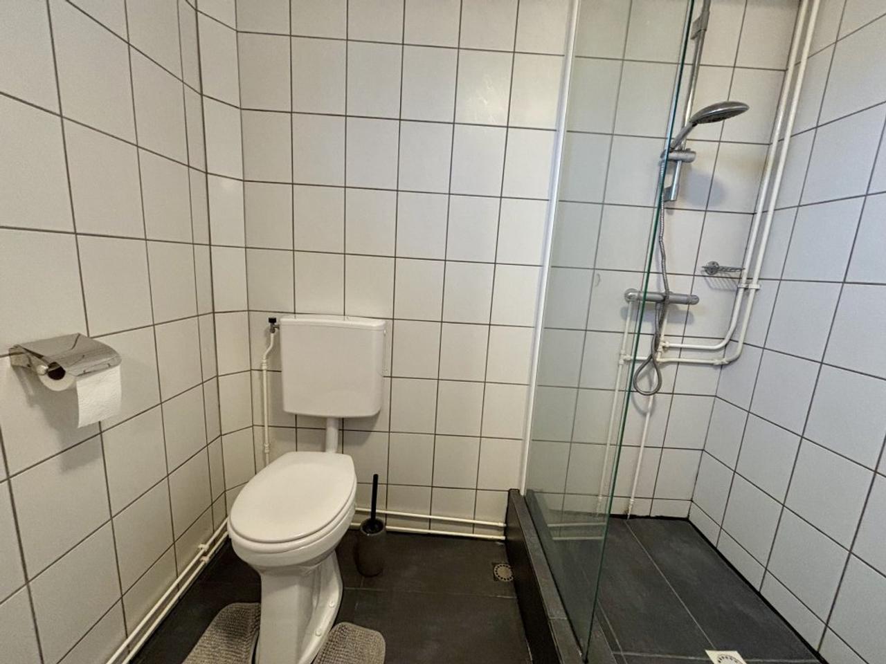 Hoekwoning met 3 slaapkamers en tuin - Afbeelding 8