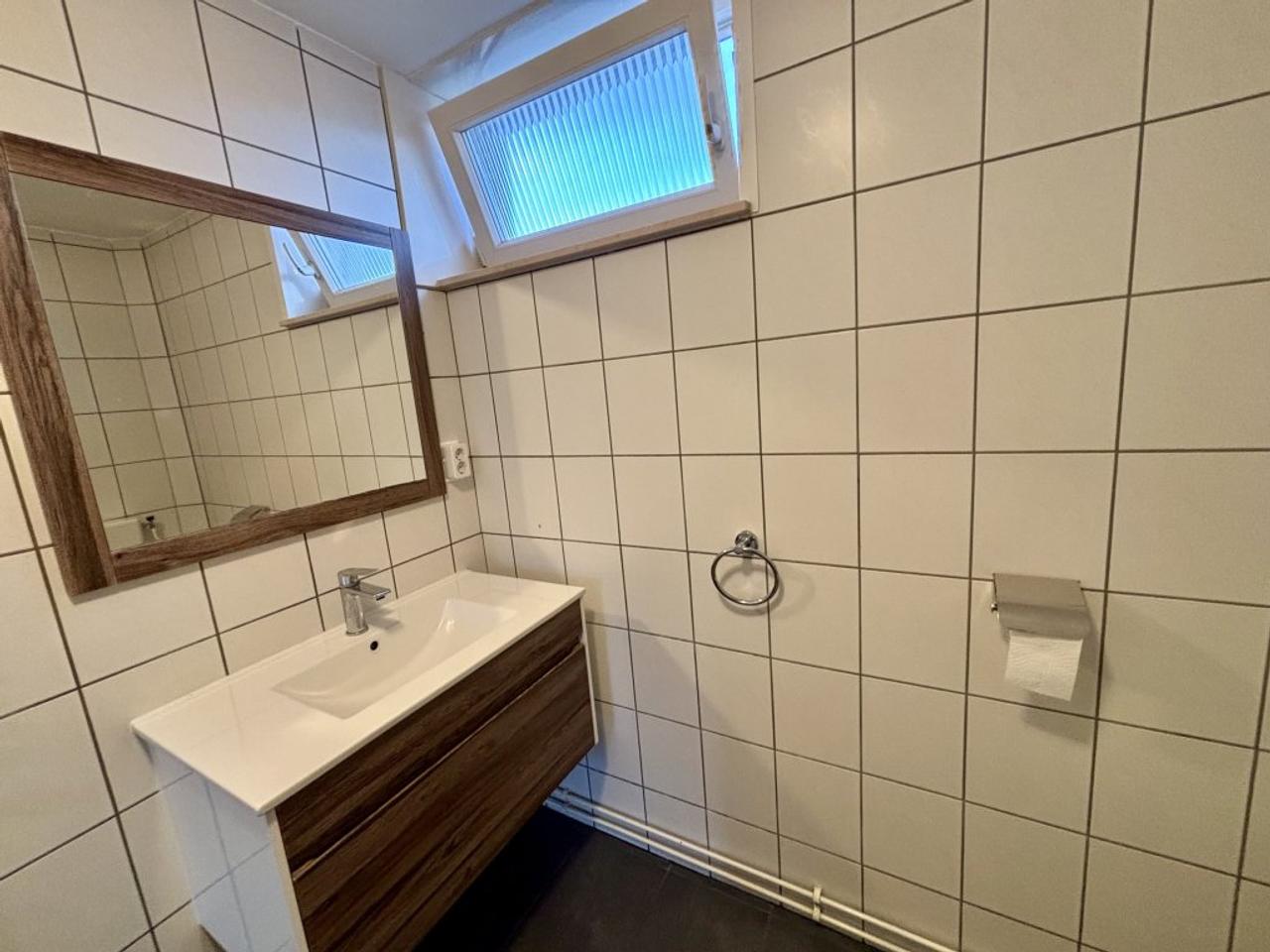 Hoekwoning met 3 slaapkamers en tuin - Afbeelding 11
