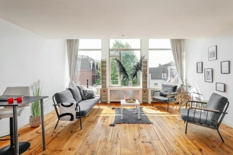 Gemeubileerd appartment met balkon en parkeerplek in centrum Den Bosch - Afbeelding 2