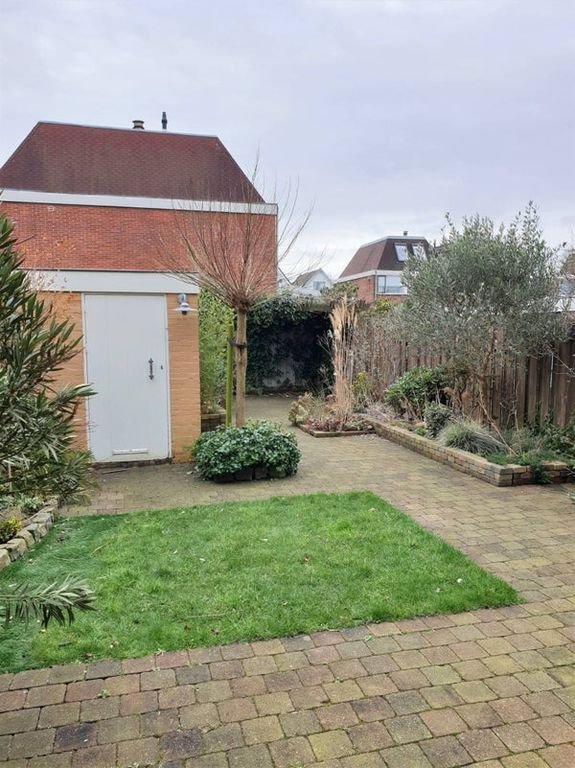 Furnished room with garden in Badhoevedorp - Image 12
