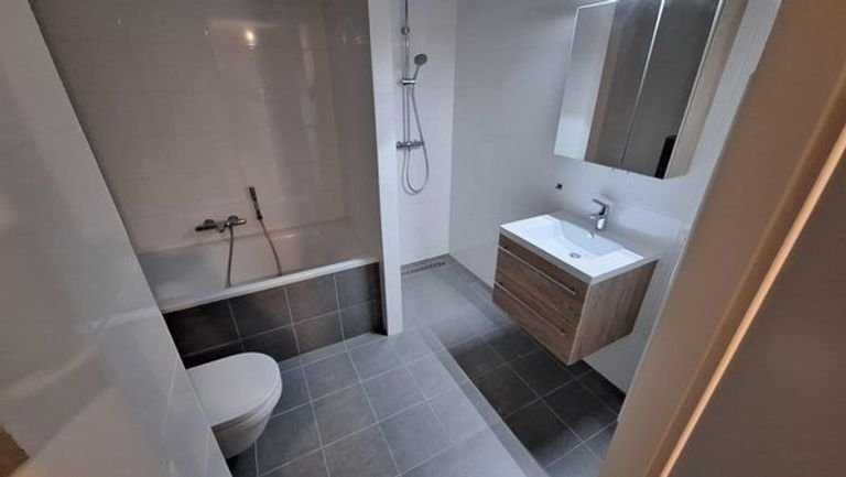 3-room apartment with terrace and parking - Image 21
