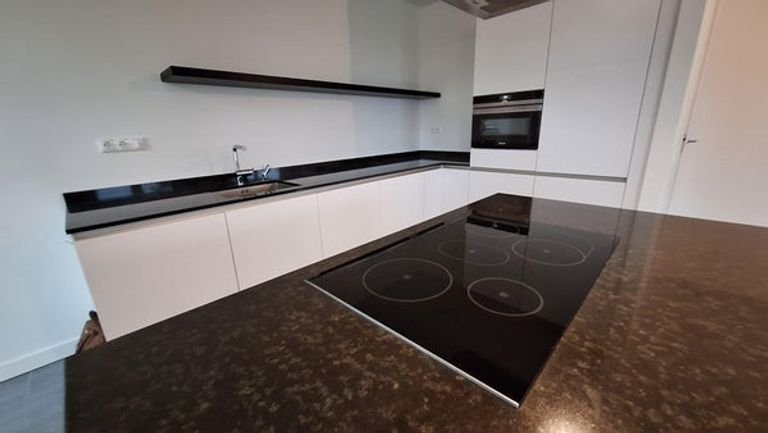 3-room apartment with terrace and parking - Image 12