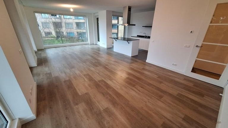 3-room apartment with terrace and parking - Image 10