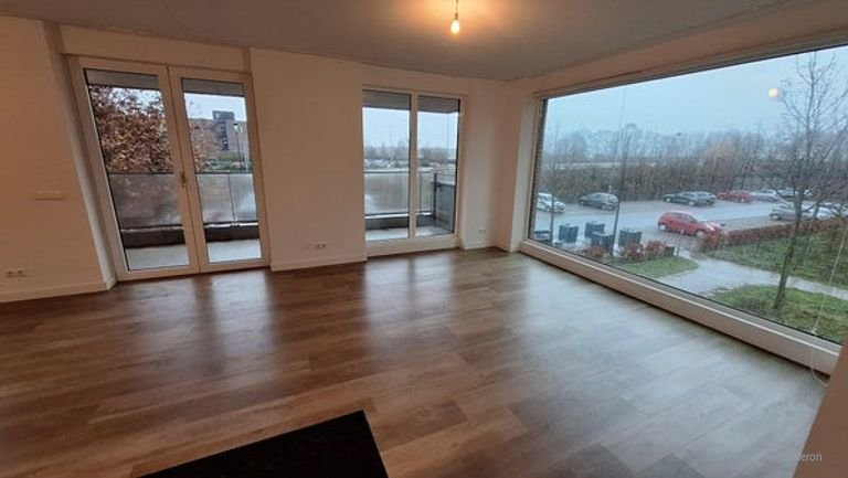 3-room apartment with terrace and parking - Image 18