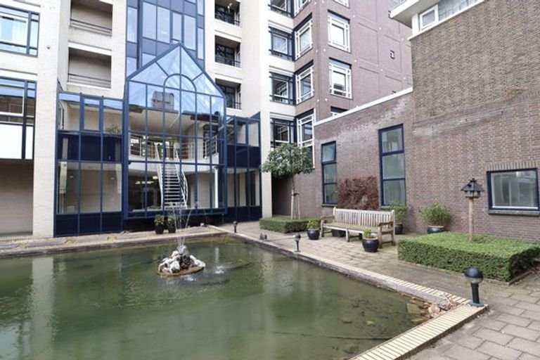 Maaszicht met balkon en eigen parkeerplek - Afbeelding 14