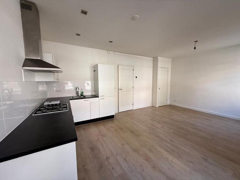 2-slaapkamer appartement in Hoofddorppleinbuurt - Afbeelding 3