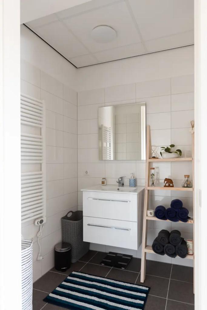 Lichte studio met dakterras in Capelle - Afbeelding 3