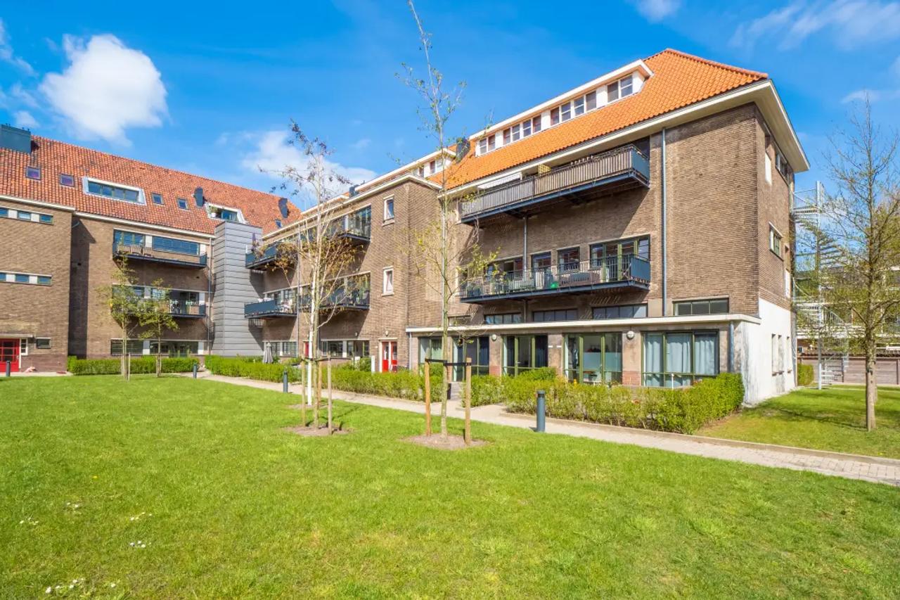 81 m² appartement met 2 slaapkamers - Afbeelding 2