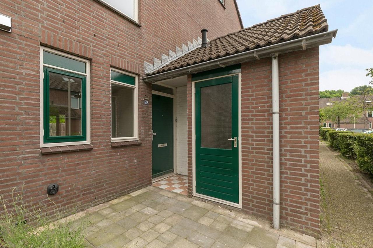 5-bedroom house in De Leyens - Image 3