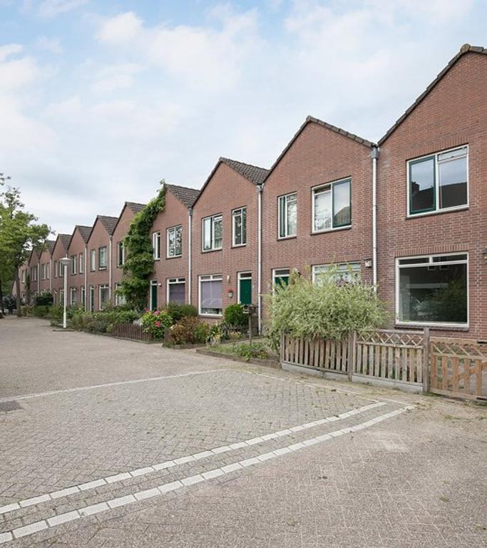 5-bedroom house in De Leyens - Image 4