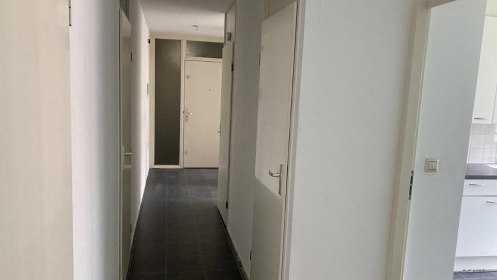 96 m² wonen in hartje Almere - Afbeelding 2