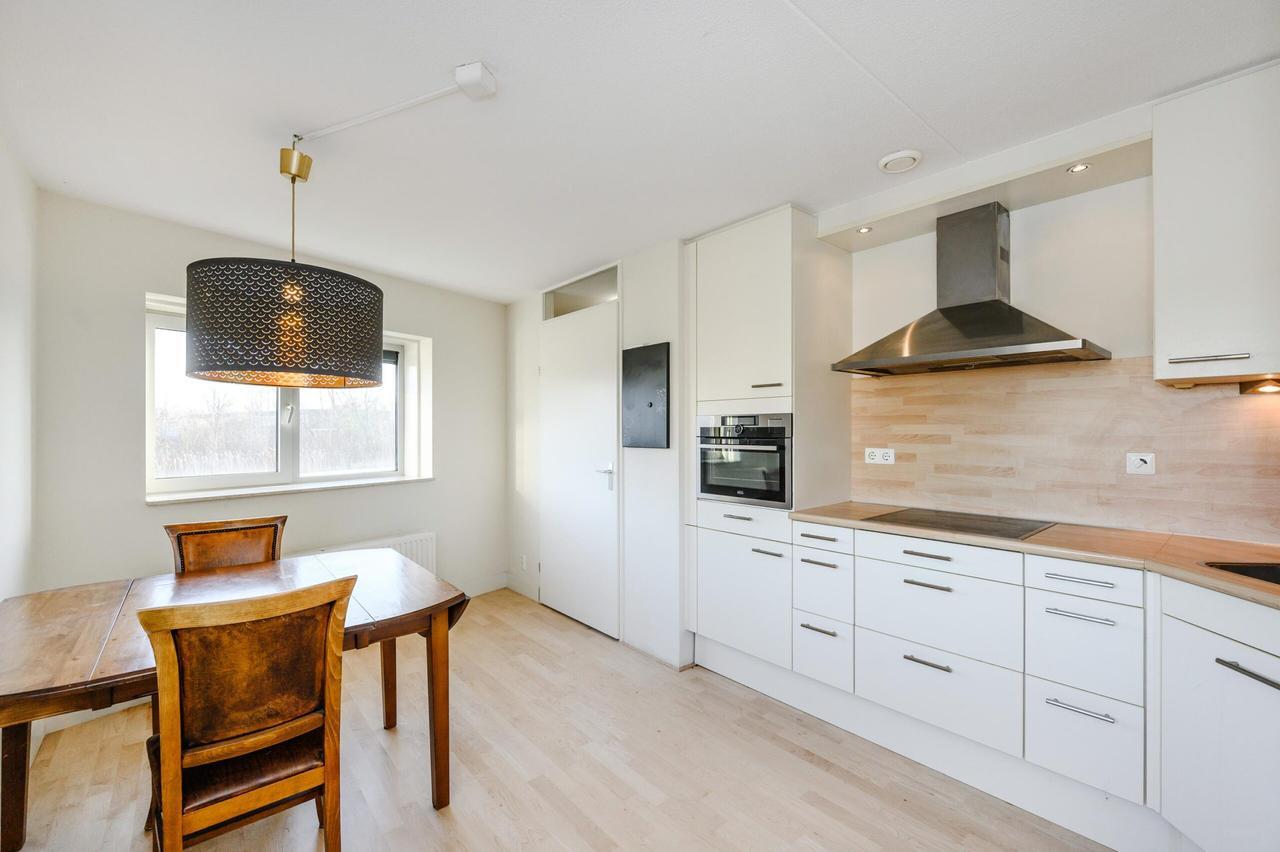 Gemeubileerd 3-kamerappartement met balkon - Afbeelding 8