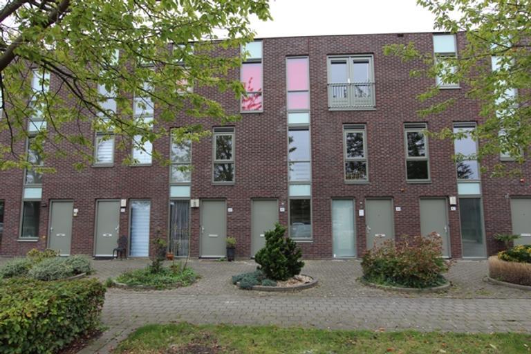 123 m2 wonen aan het water in Almere - Afbeelding 1