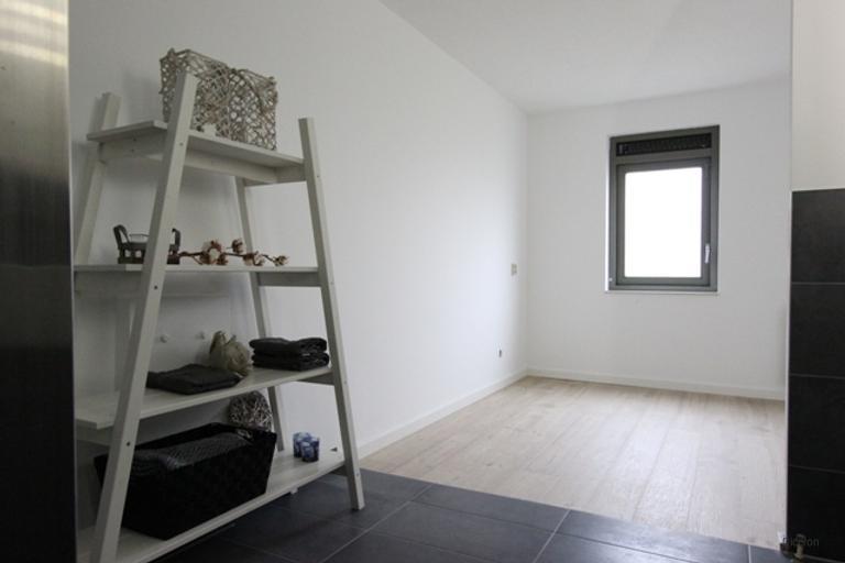 123 m2 wonen aan het water in Almere - Afbeelding 14