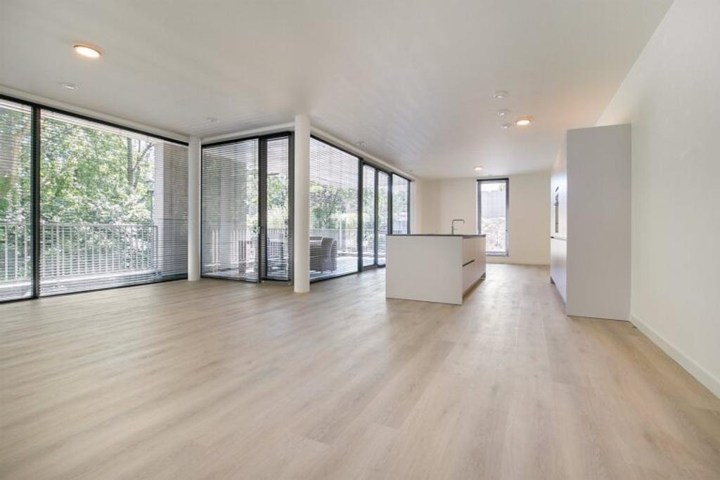 175 m² hoekappartement met 2 parkeerplekken - Afbeelding 3