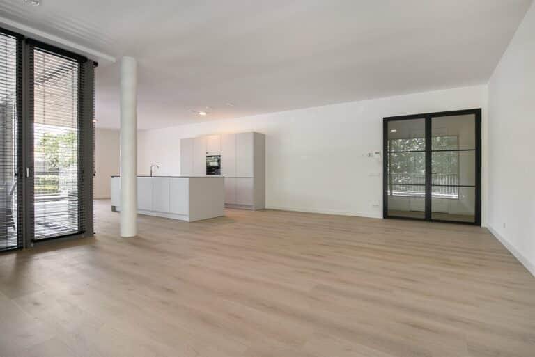 175 m² hoekappartement met 2 parkeerplekken - Afbeelding 4