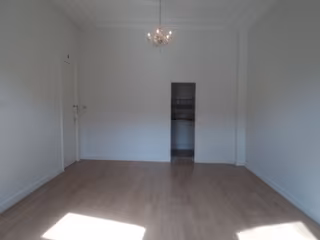 Gestoffeerd 2-kamer appartement met balkon
