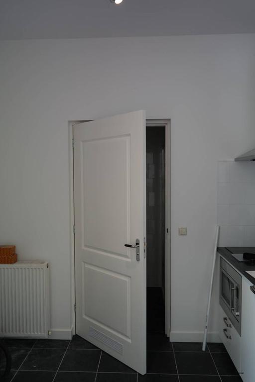 Gestoffeerd 2-kamer appartement met balkon - Afbeelding 13