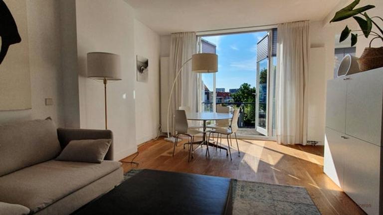 Furnished apartment with terrace - Image 6