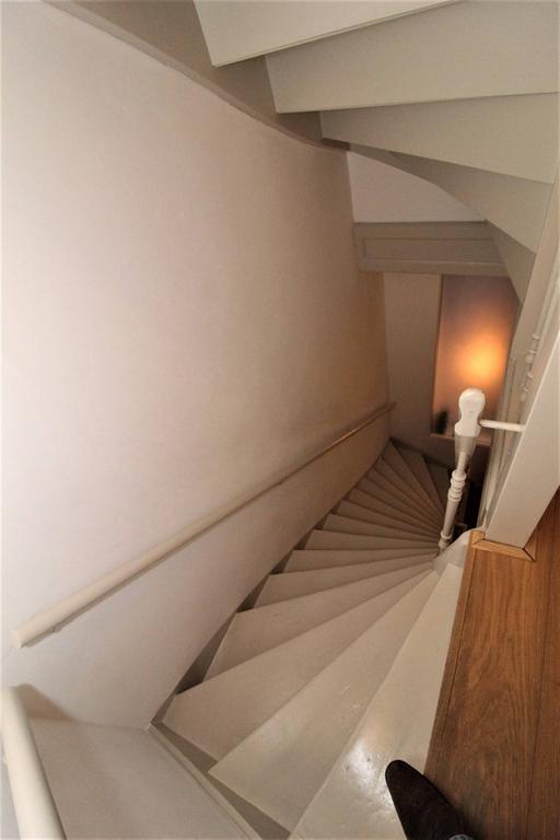 Furnished apartment with terrace - Image 16