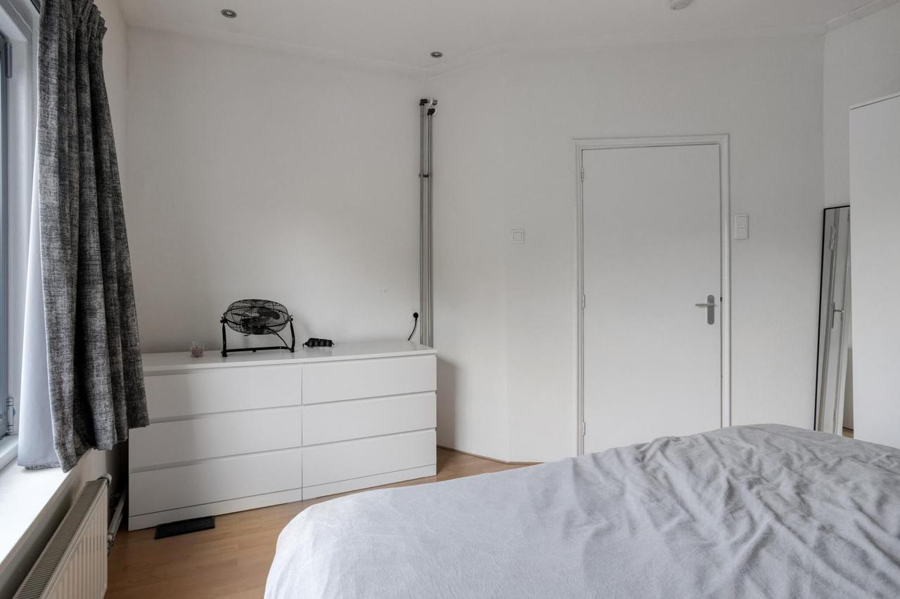 Gemeubileerd 3-kamerappartement met tuin - Afbeelding 17