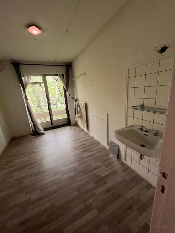 Antikraak kamer met parkeren in Loenen - Afbeelding 4