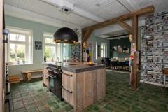 Rural living with a garden in Hensbroek - Image 8