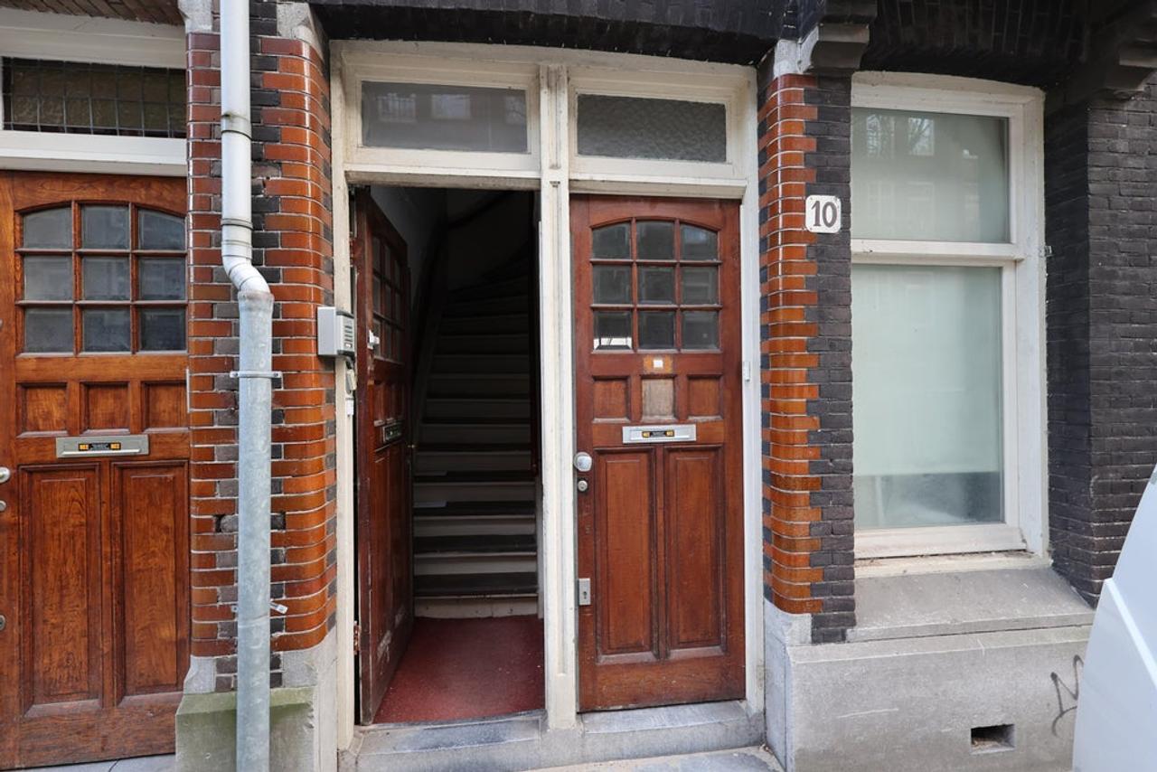 Lichte studio met terras bij Amstel - Afbeelding 2