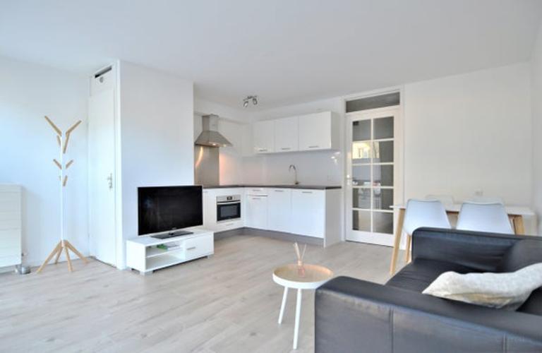 Dakterras van 40 m2 in Bijlmer - Afbeelding 1