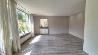 Benedenwoning met tuin en garage - Afbeelding 8