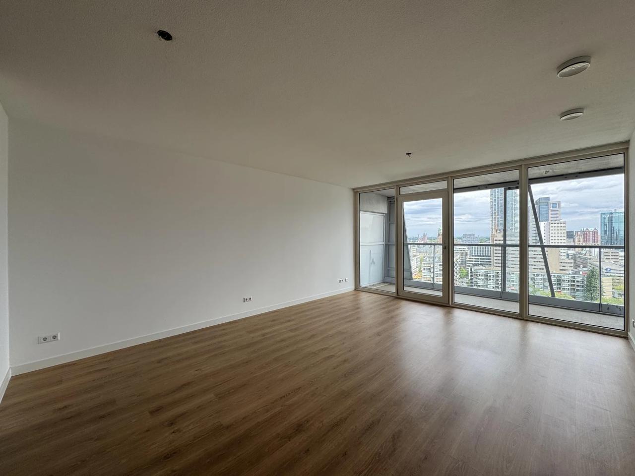 18e etage met balkon bij CS - Afbeelding 7