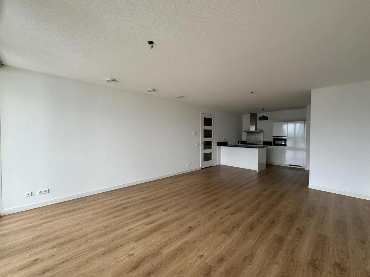 18e etage met balkon bij CS - Afbeelding 6