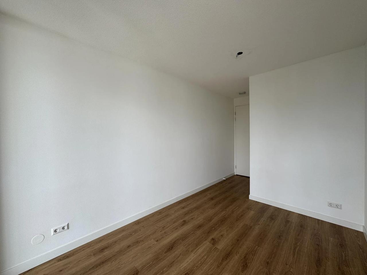 18e etage met balkon bij CS - Afbeelding 15