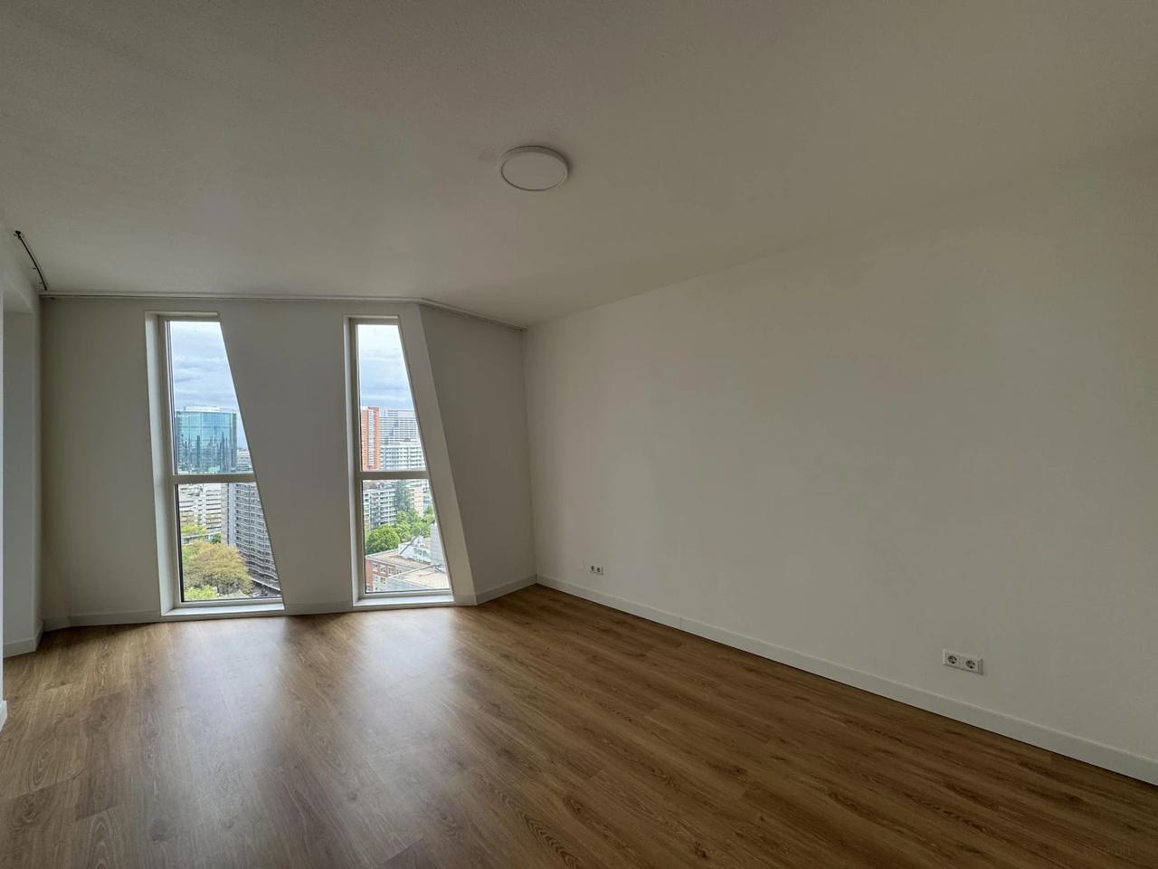 18e etage met balkon bij CS - Afbeelding 11