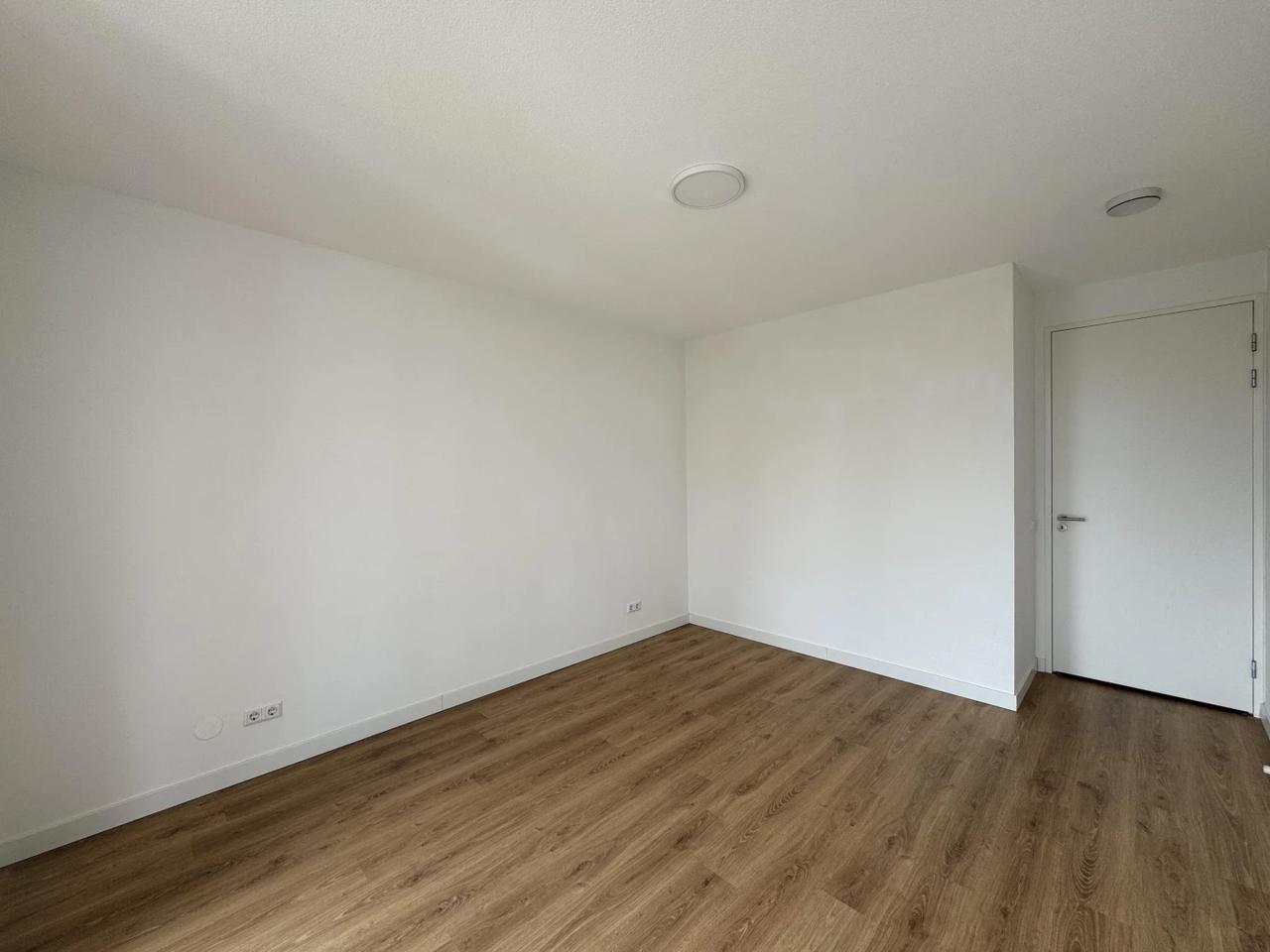 18e etage met balkon bij CS - Afbeelding 13
